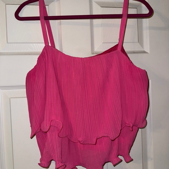 ARULA Pink Ruffled Crop Camisole - Picture 2 of 5